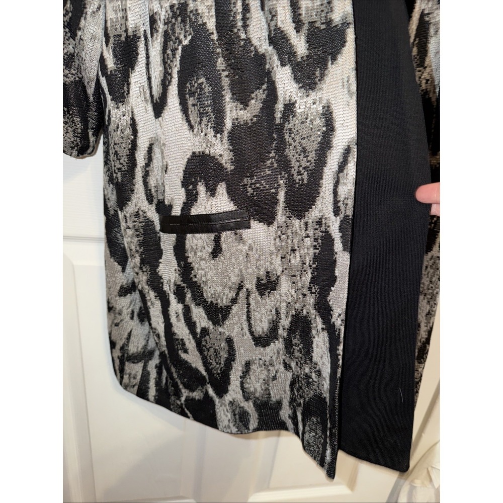 Misook Collection Black Abstract Pattern Jacket Open Size 2X PLUS Short Sleeve - Picture 2 of 7
